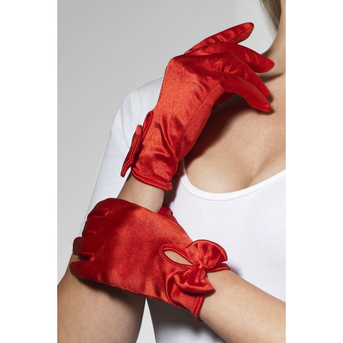 Short red satin gloves with bow