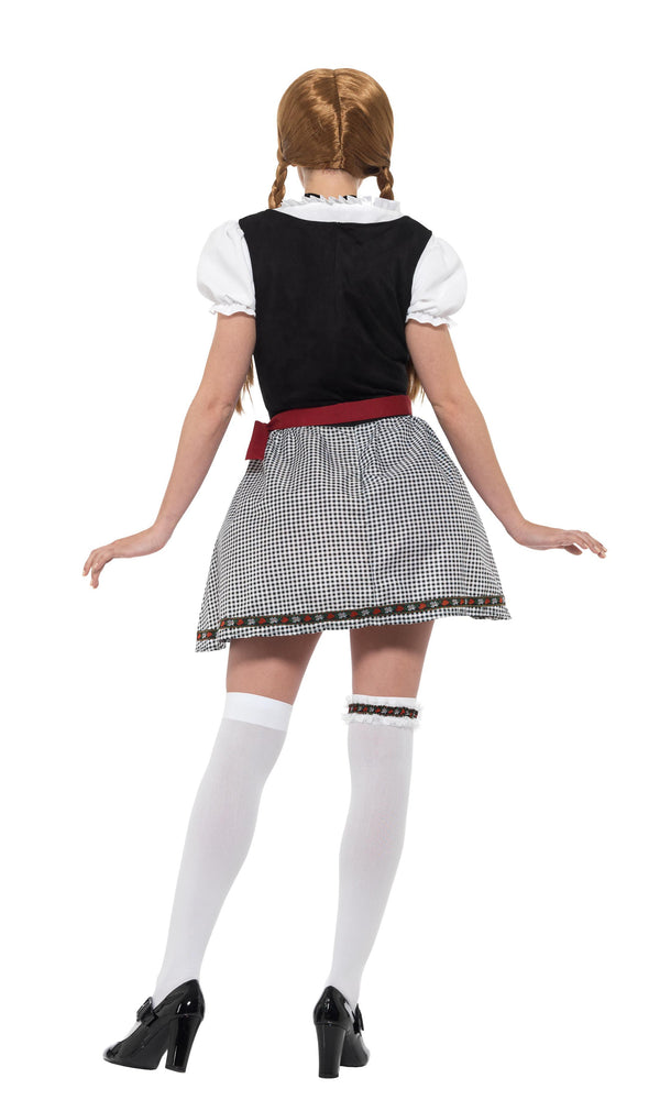 Flirty Bavarian Fraulein
